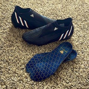 FREE SHIPPING black adidas soccer cleats